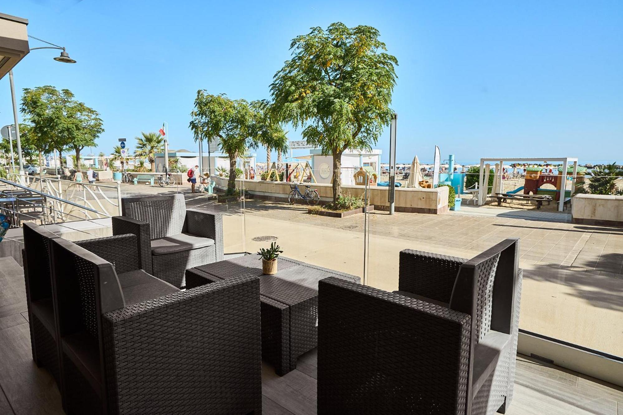 Hotel Piccadilly Bellaria-Igea Marina Buitenkant foto