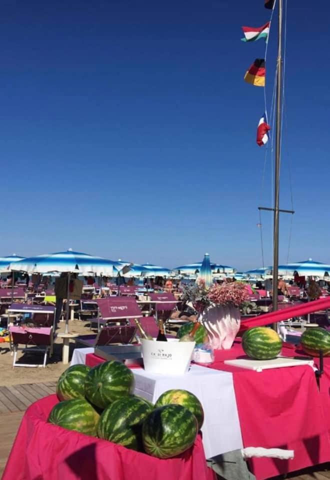 Hotel Piccadilly Bellaria-Igea Marina Buitenkant foto