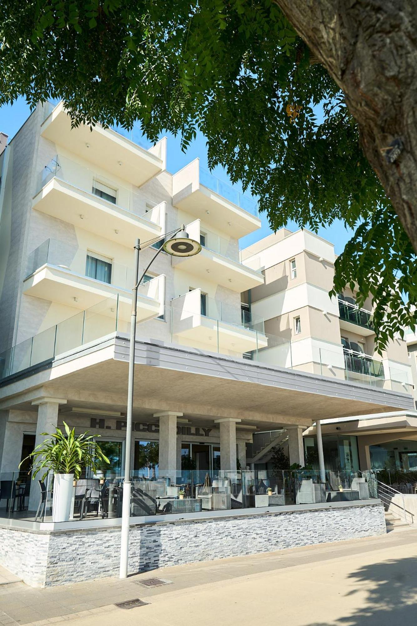 Hotel Piccadilly Bellaria-Igea Marina Buitenkant foto