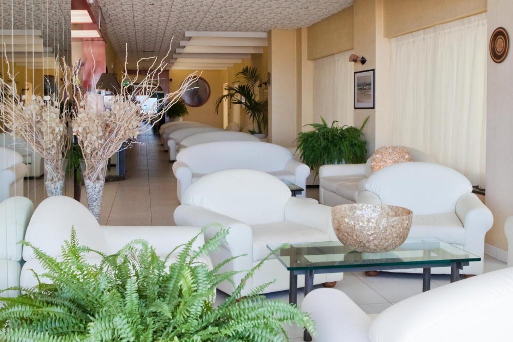 Hotel Piccadilly Bellaria-Igea Marina Buitenkant foto